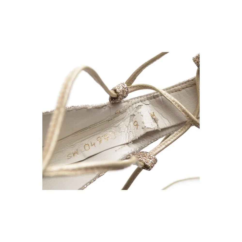 Ladies Stuart Weitzman Leg Wrap Gold Glitter Sandal 9 M